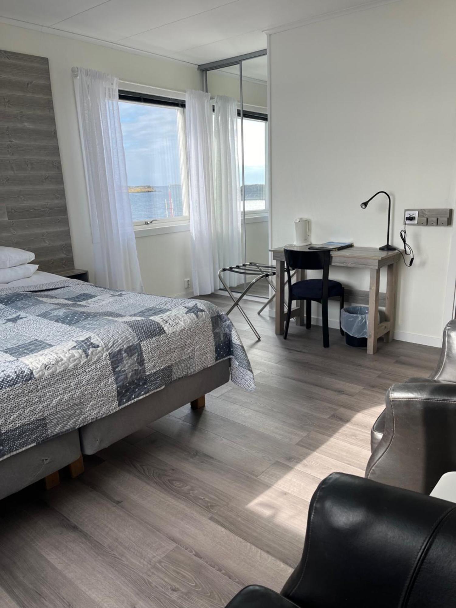 Hotell Fisketangen Kungshamn Esterno foto